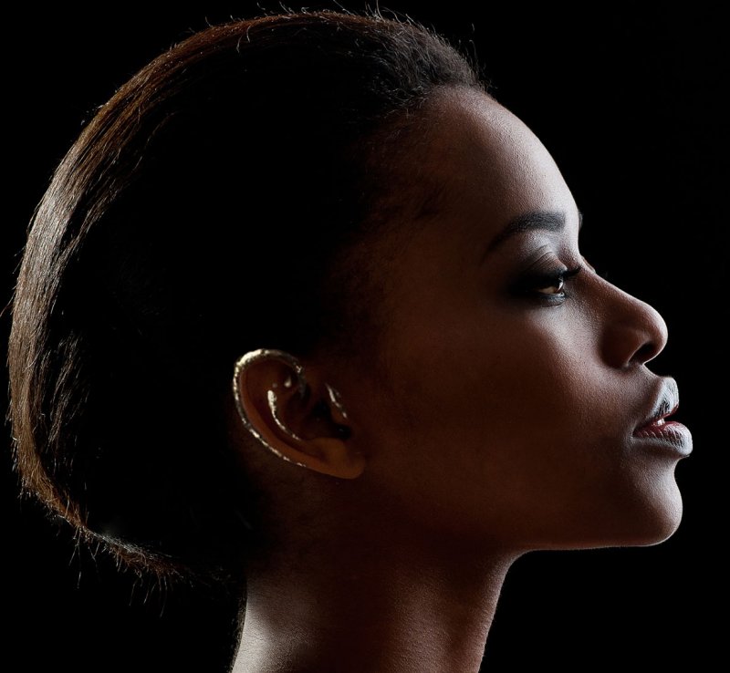 Najmodniejszy makijaż sezonu? Nadstaw uszu