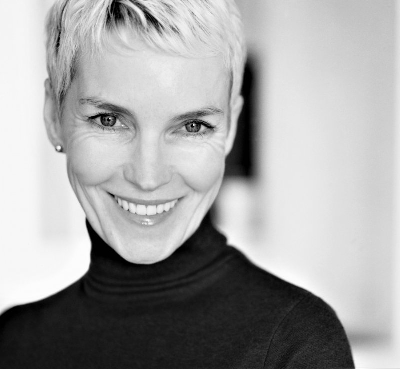 Retinol. Obalamy 7 mitów dotyczących jego używania